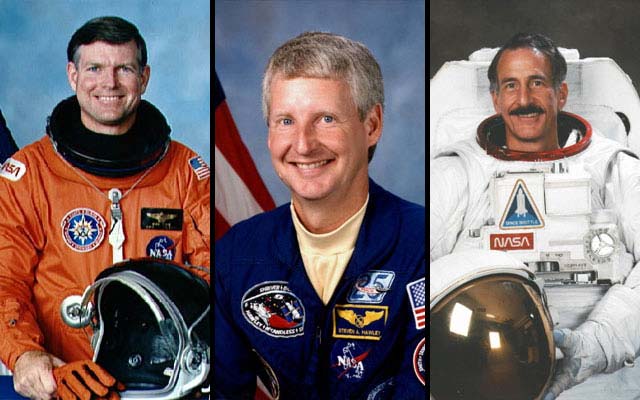 Shuttle Commander, Astronomers Join Astronaut Hall of Fame